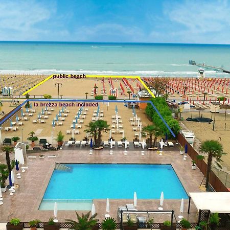 Hotel La Brezza Frontemare Lido di Jesolo Kültér fotó
