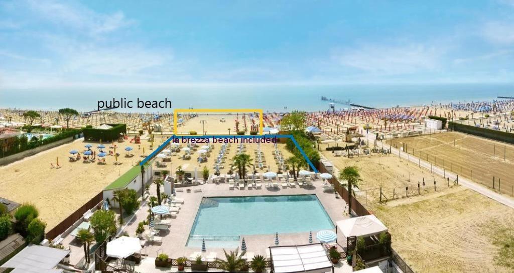 Hotel La Brezza Frontemare Lido di Jesolo Kültér fotó