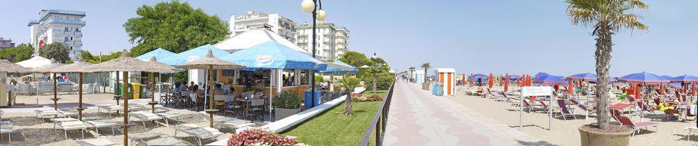 Hotel La Brezza Frontemare Lido di Jesolo Kültér fotó